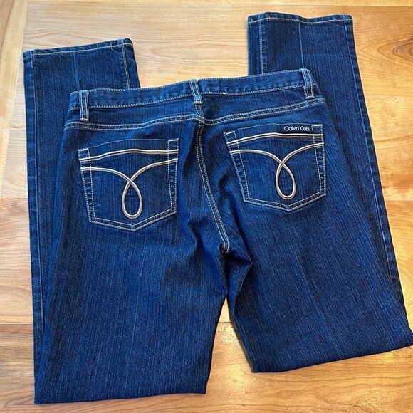 Calvin Klein skinny jeans dark wash like new - Picture 5 of 9
